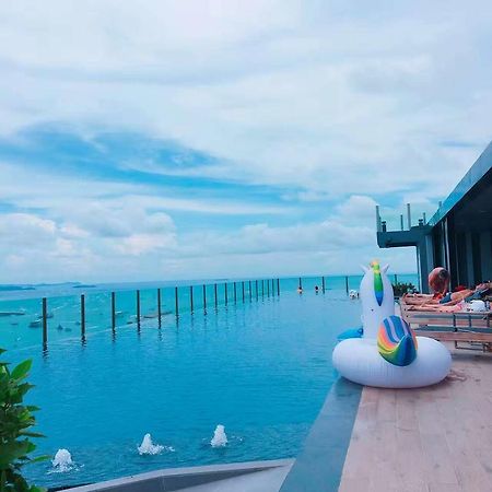 The Base Central Pattaya Exterior photo